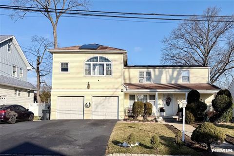 Photo of 33 Homestead Pl #2nd floor, Bergenfield, NJ 07621 (MLS # 26001181)