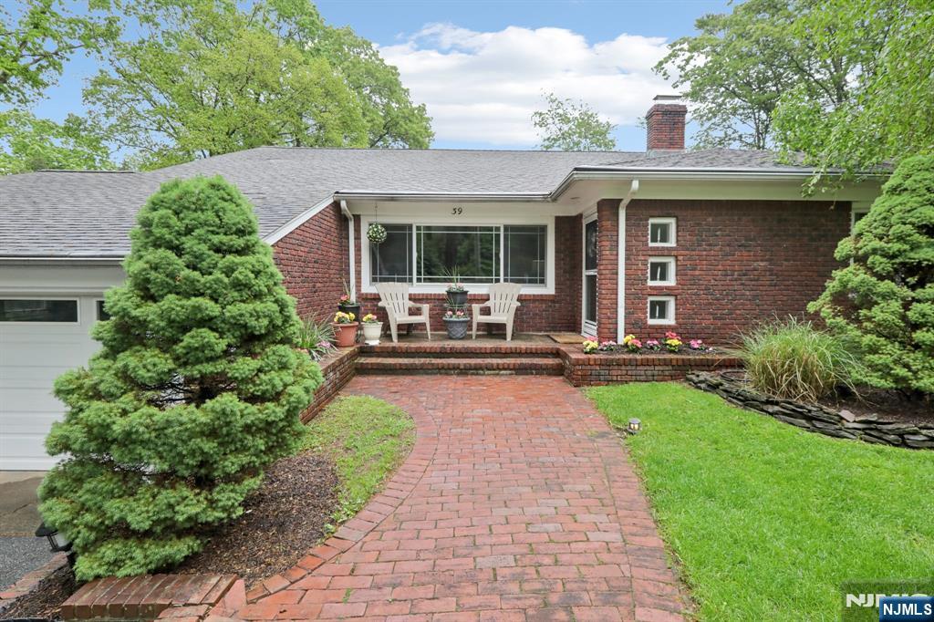 39 Chuckanutt Drive