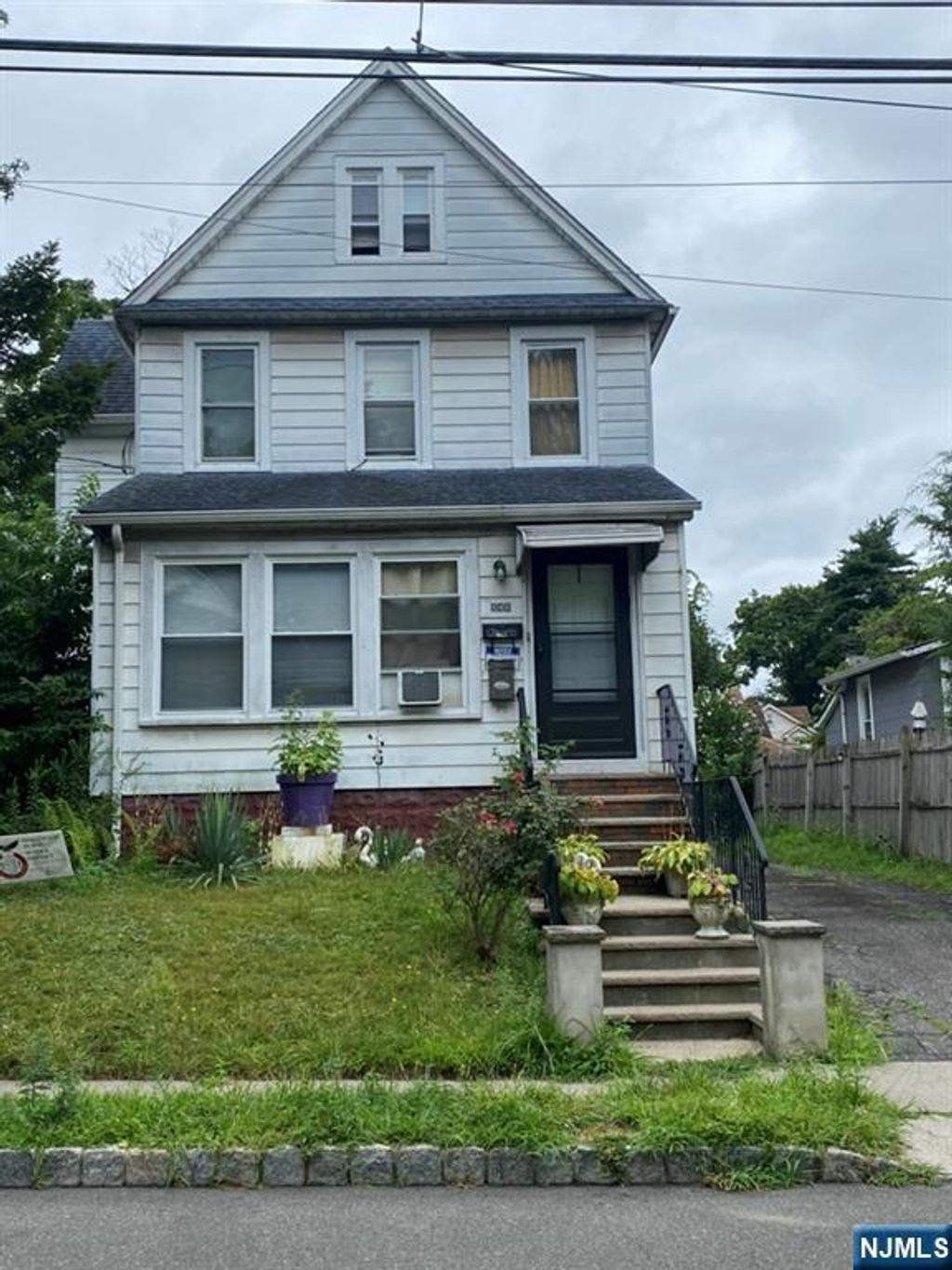 Photo of 140 Phelps Avenue, Englewood, NJ 07631 (MLS # 25043428)