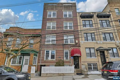 21 66th Street 1 West New York NJ 07093