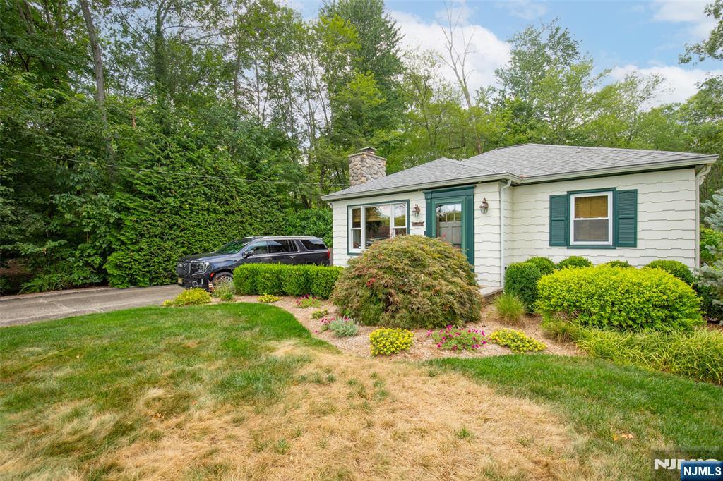 112 Lakeview Terrace