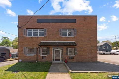 Photo of 189 Greenwood Avenue, Midland Park, NJ 07432 (MLS # 26016696)