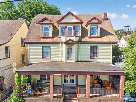 Photo of 366 7th Avenue, Newark, NJ 07107 (MLS # 26019679)