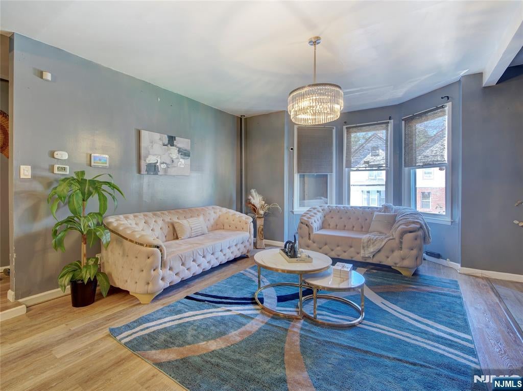 40 Bruen Avenue