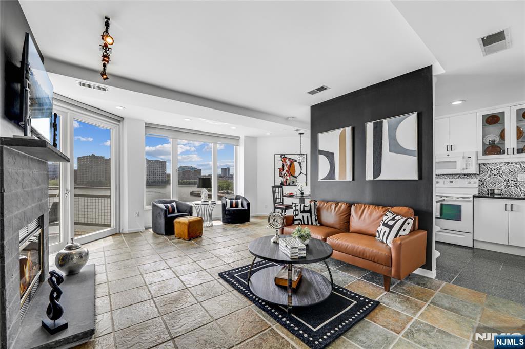 600 Harbor Boulevard 926