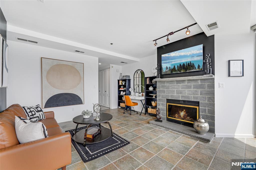 600 Harbor Boulevard 926