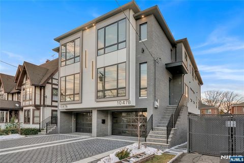 Photo of 1047 Anderson Avenue #A, Fort Lee, NJ 07024 (MLS # 26007279)