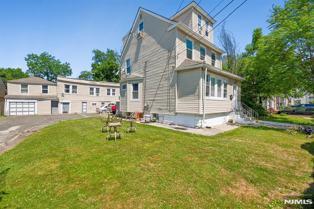 43-45 Becker Terrace