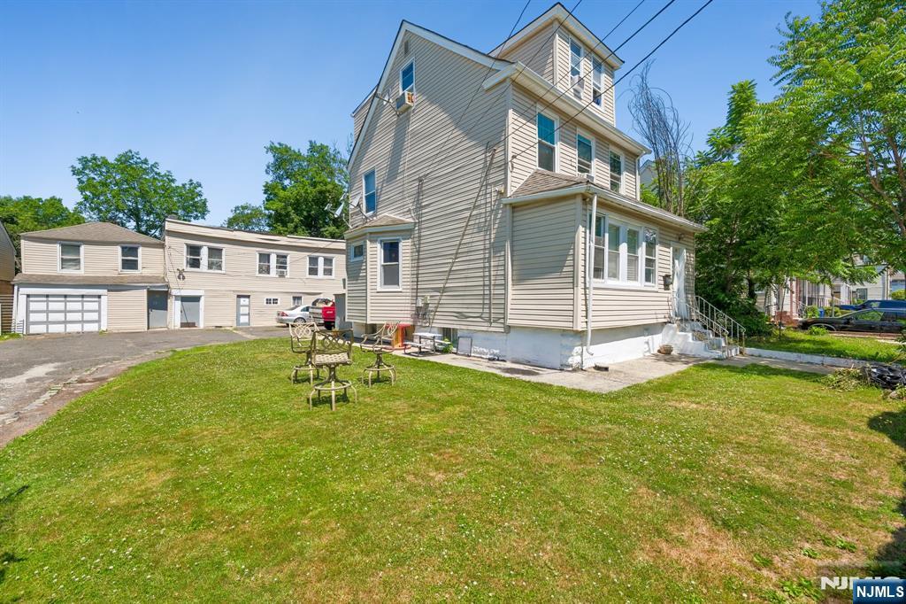 43-45 Becker Terrace