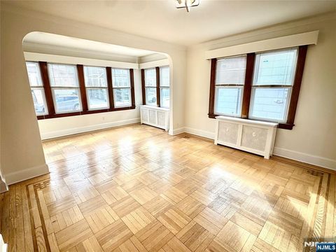 Photo of 575 Saint Pauls Ave #1, Cliffside Park, NJ 07010 (MLS # 25041694)