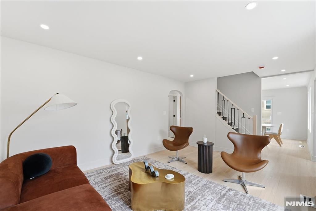 180 Sheridan Avenue
