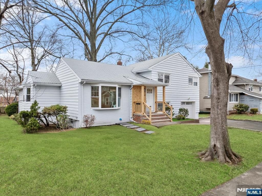 Photo of 4 Pine, Fair Lawn, NJ 07410 (MLS # 26009259)