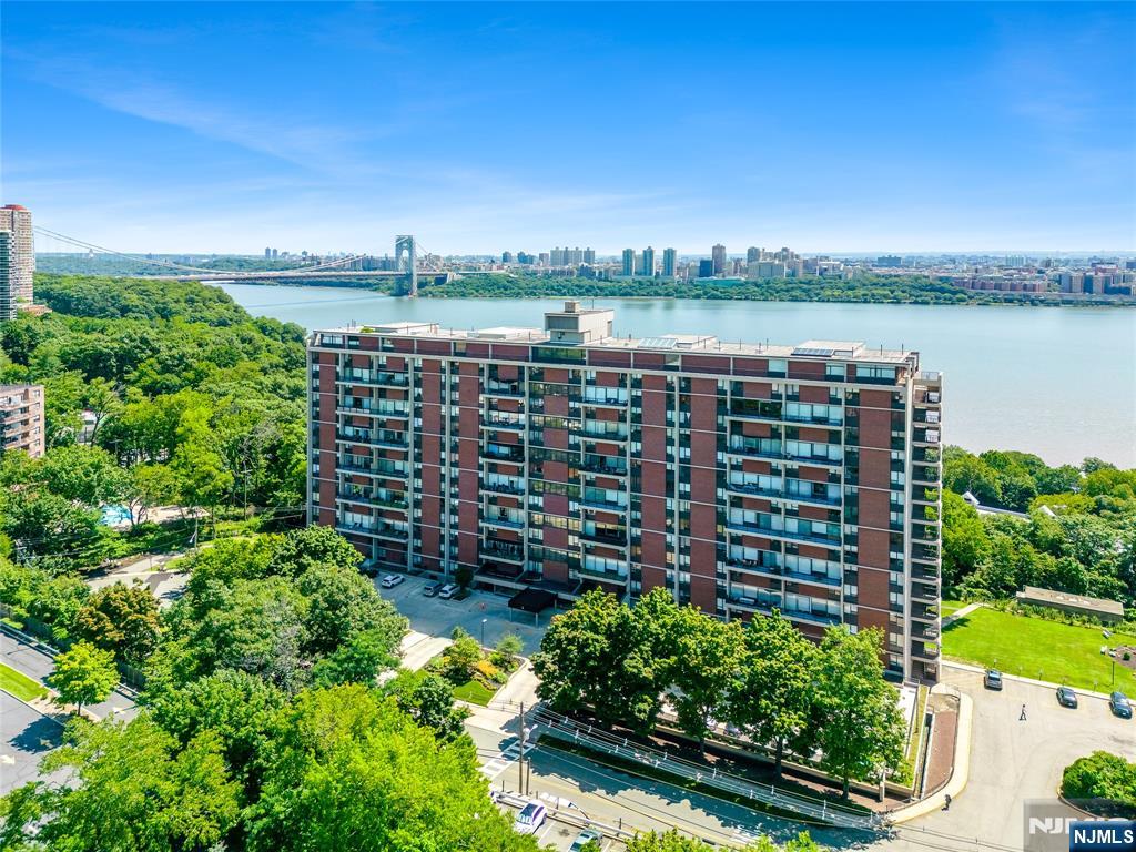 4 Horizon Road 631