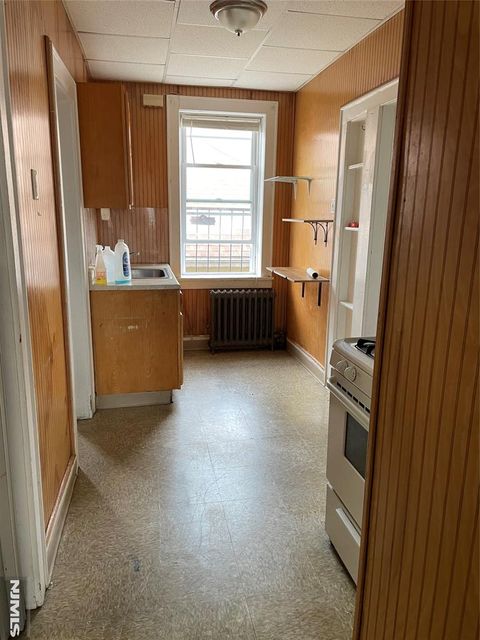 Photo of 430 Lexington Ave #11, Clifton, NJ 07011 (MLS # 25042584)
