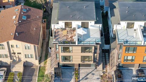 279 Myrtle Avenue Fort Lee NJ 07024