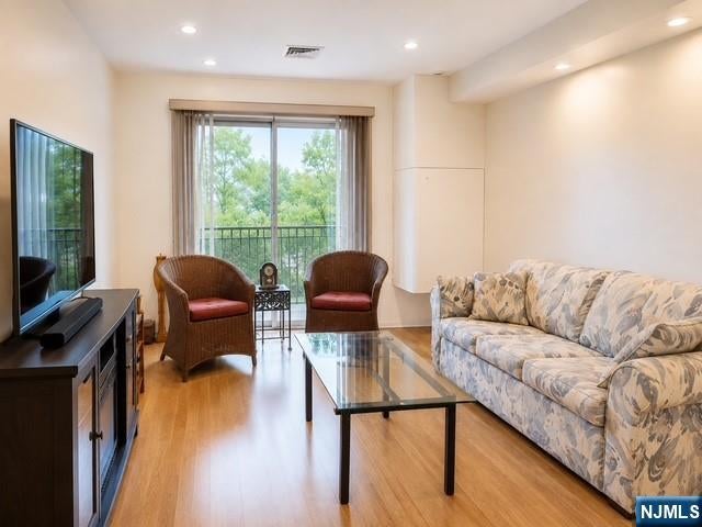 99 Teaneck Road 317