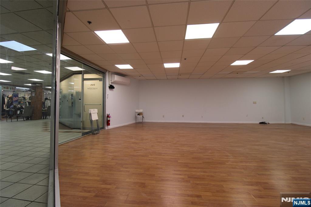 225 Broad Avenue 210