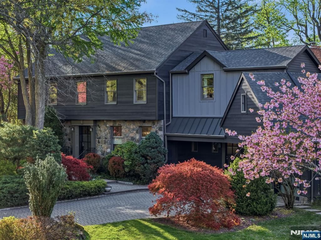 Photo of 38 Trautwein Crescent, Closter, NJ 07624 (MLS # 26013266)