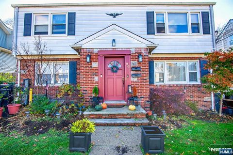 Photo of 96 Porter Ave, Bergenfield, NJ 07621 (MLS # 25041163)