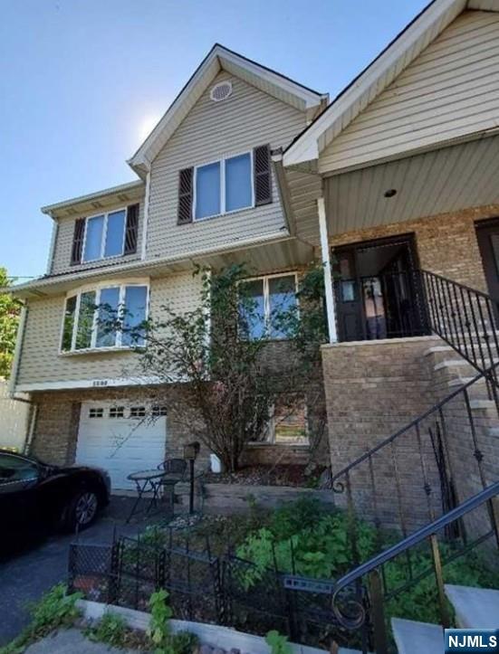 180 Myrtle Avenue