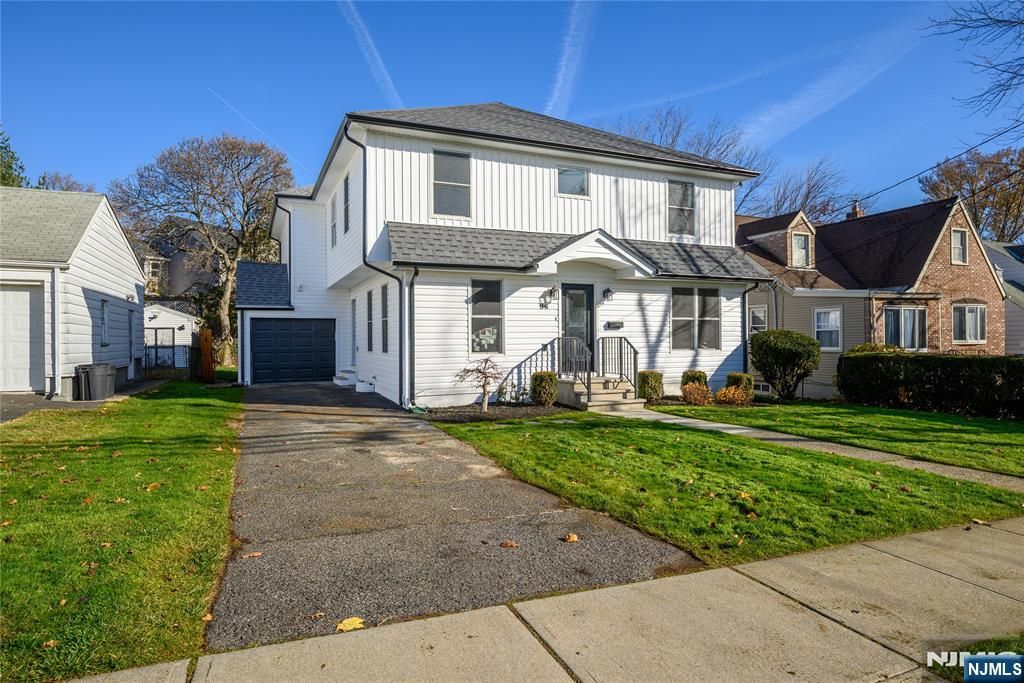 Photo of 96 South Parkway, Clifton, NJ 07014 (MLS # 25042022)