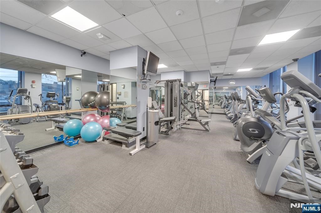 1600 Parker Avenue 22J