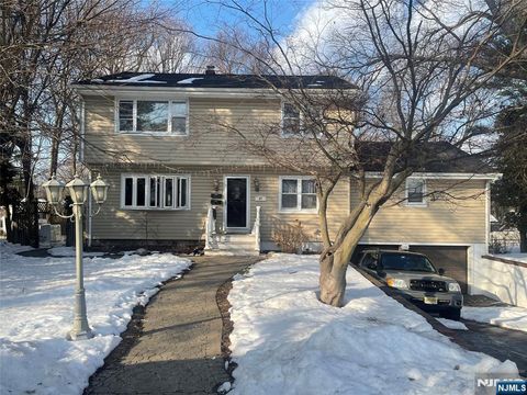 Photo of 47 COOPER St, Bergenfield, NJ 07621 (MLS # 26004579)