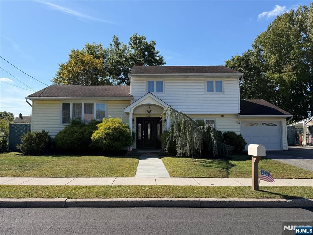 Photo of 28 Willow Court, Totowa, NJ 07512 (MLS # 25035555)