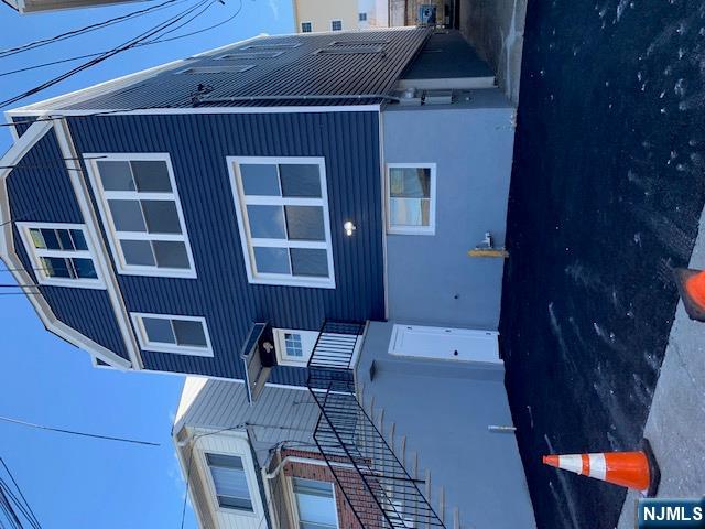 9124 Columbia Ave 2, North Bergen, New Jersey - 2 Bedrooms  
1 Bathrooms  
4 Rooms - 