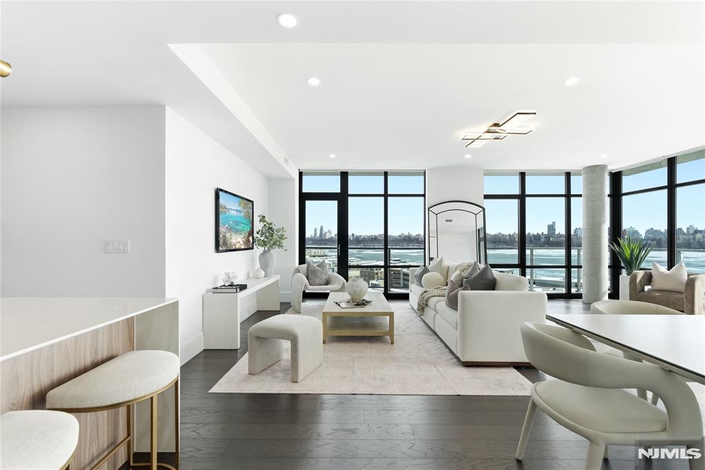 8701 Churchill Road 1401