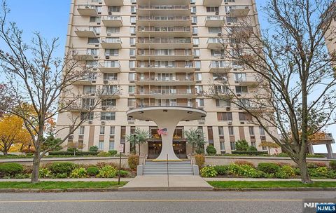 160 Overlook 4-B Hackensack NJ 07601