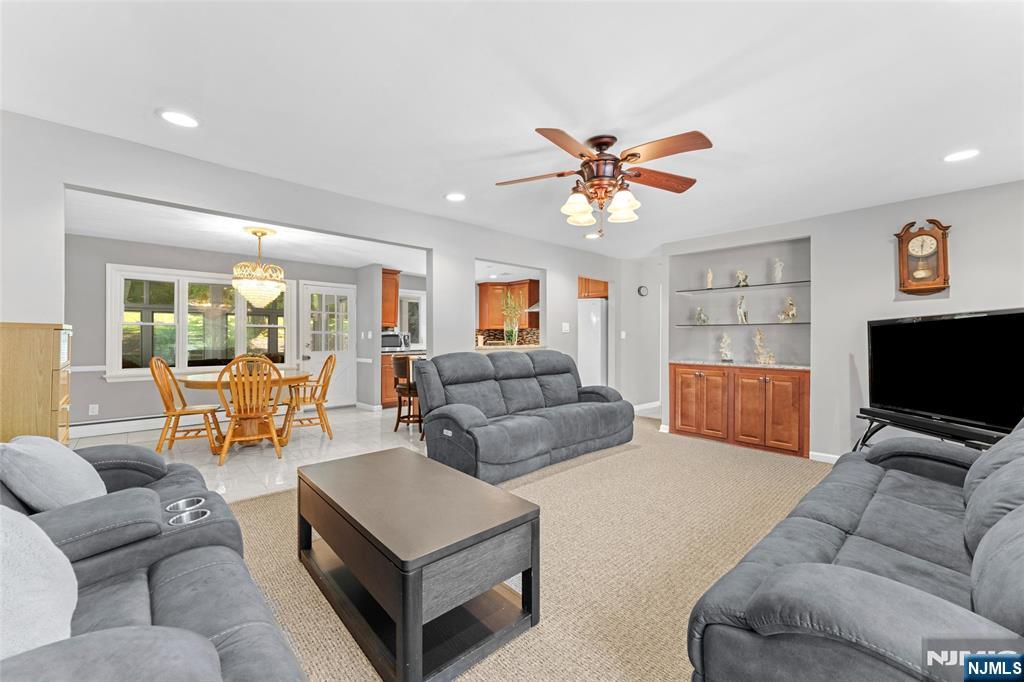222 Zabriskie Place