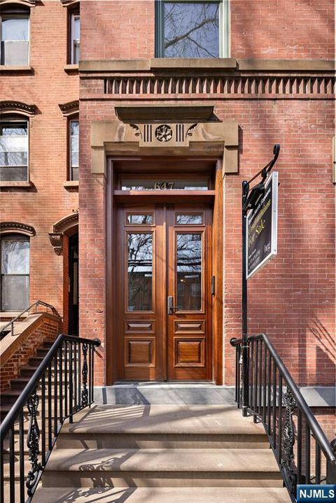 647 Jersey Avenue 2 Jersey City NJ 07302