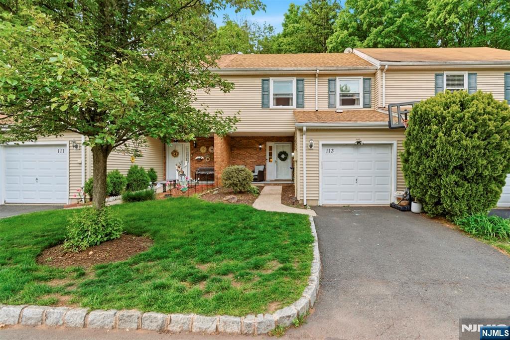 113 Saratoga Square
