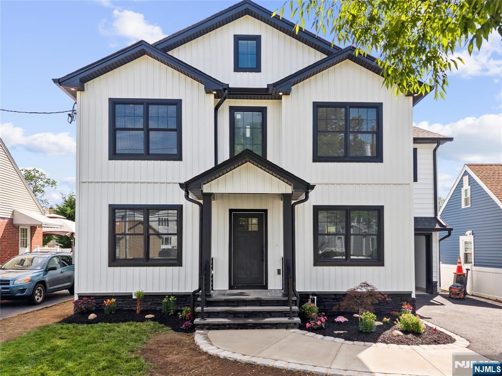 51 Becker Avenue