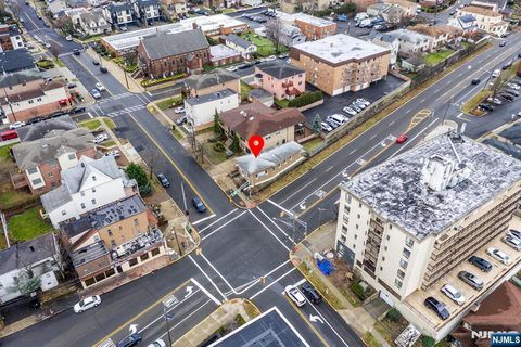 418 E Brinkerhoff Avenue, Palisades Park, NJ 07650 - MLS#: 25005862