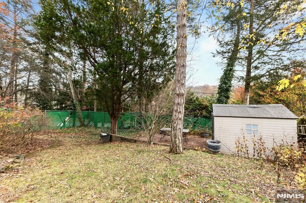 Photo of 357 Central Avenue, North Caldwell, NJ 07006 (MLS # 25040987)