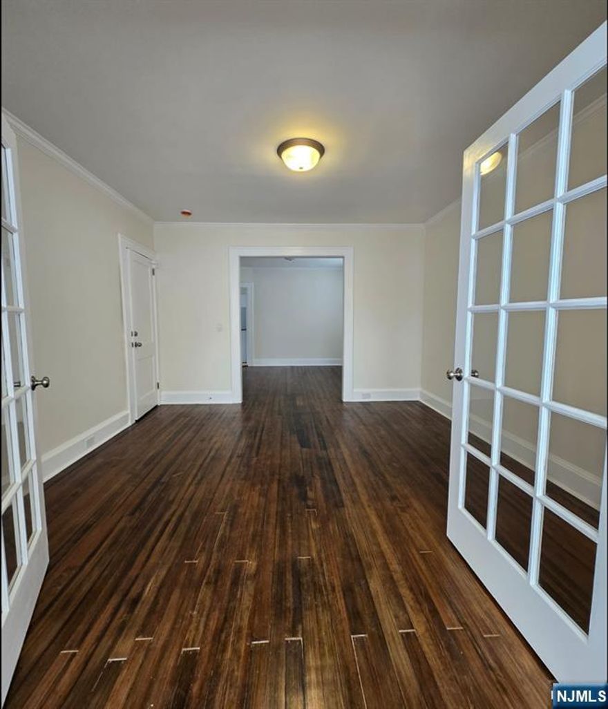 Quiet street. Parking in the back. newly renovated hardwood floors, 2nd floor apartment offering; 2 bedroom, a sunroom, 1 full bath, clean eat in kitchen with a large pantry. Spacious living room and dining. Laundry hookup in basement.