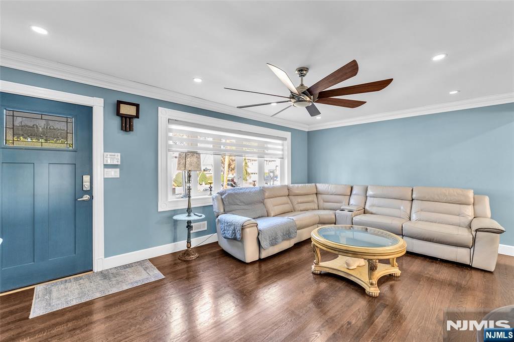 27 Bogle Avenue