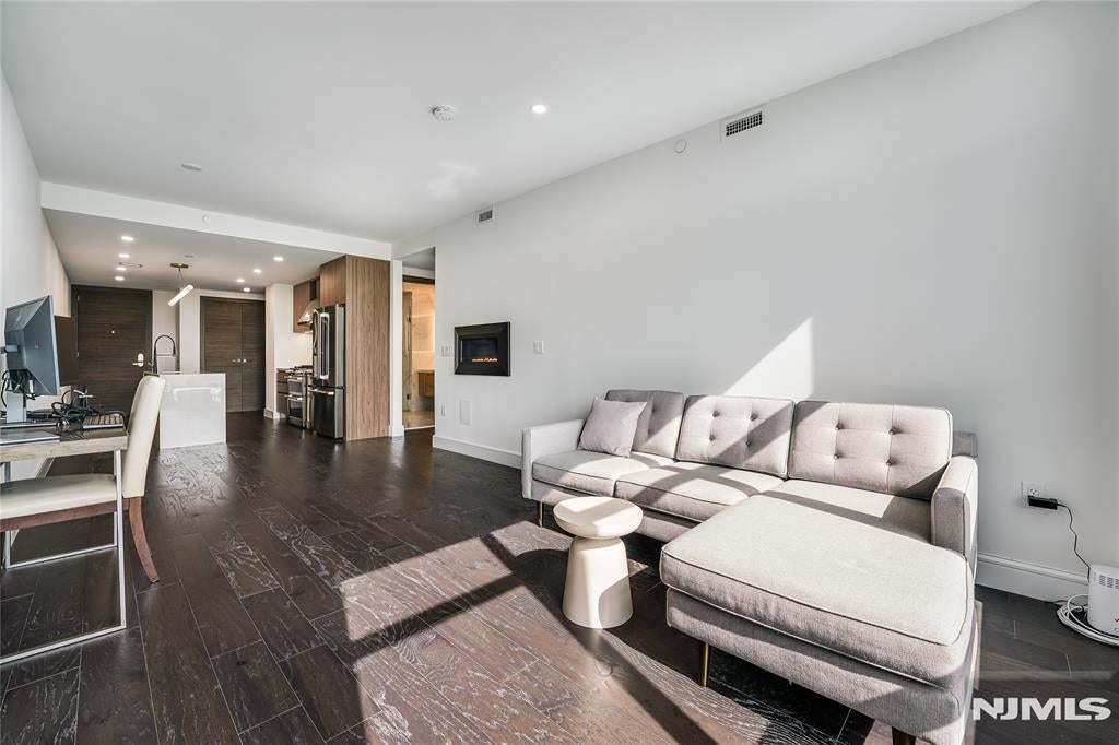 8701 Churchill Road 506
