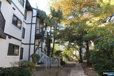 1553 John Street 5 Fort Lee NJ 07024