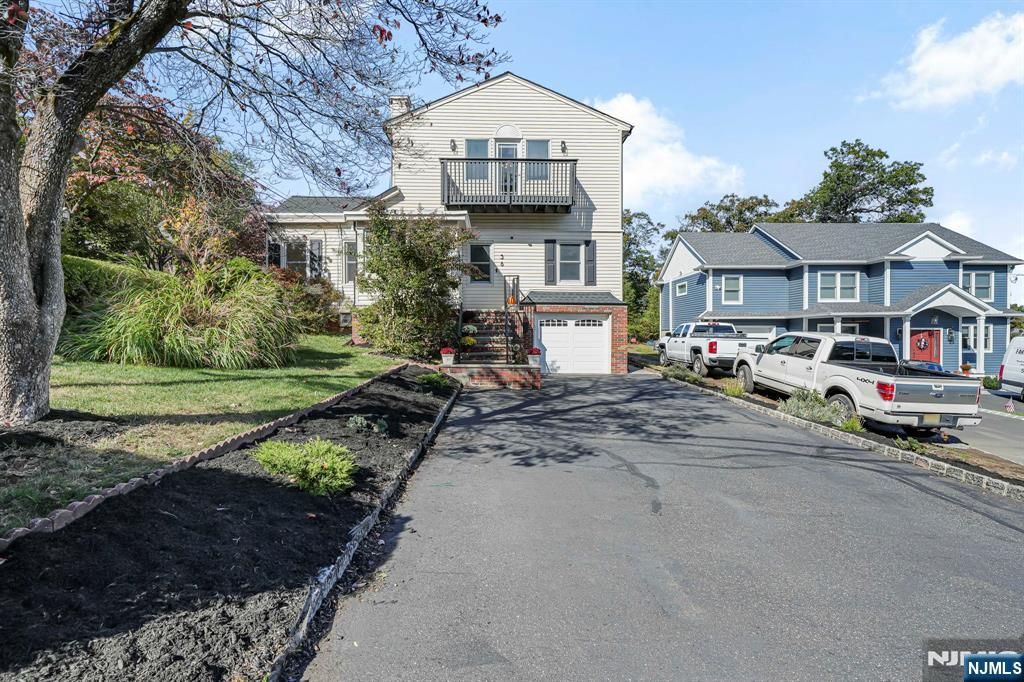 Photo of 36 Clara Street, North Haledon, NJ 07508 (MLS # 25037050)