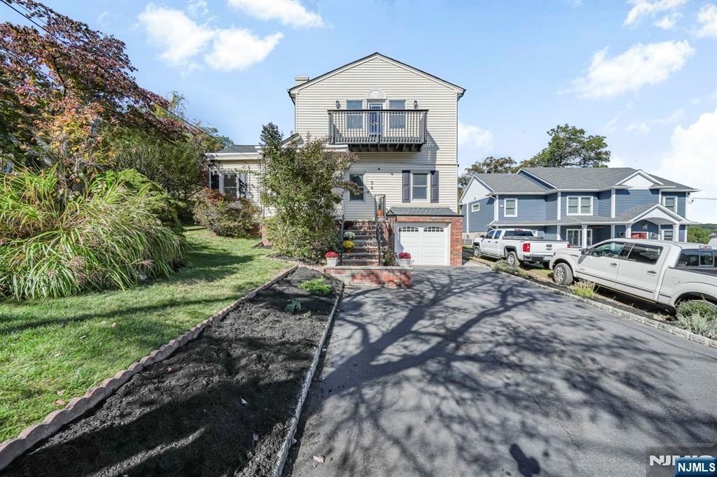 Photo of 36 Clara Street, North Haledon, NJ 07508 (MLS # 25037050)