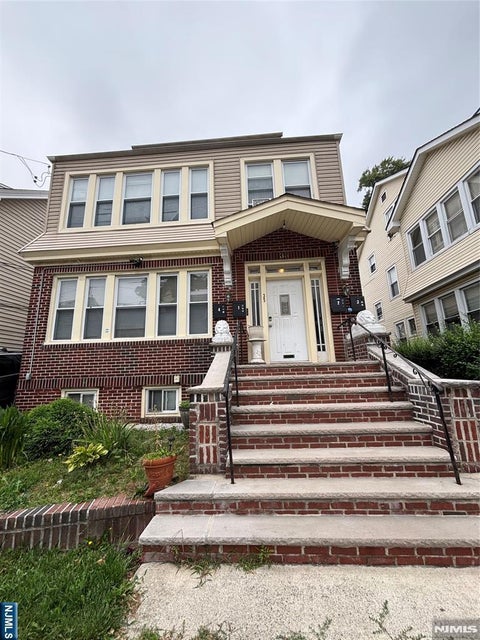 Photo of 35 Monticello AVE #3, Newark, NJ 07106 (MLS # 26035281)