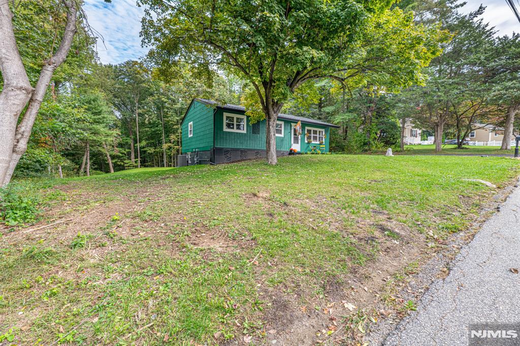 7 Fox Hill Drive