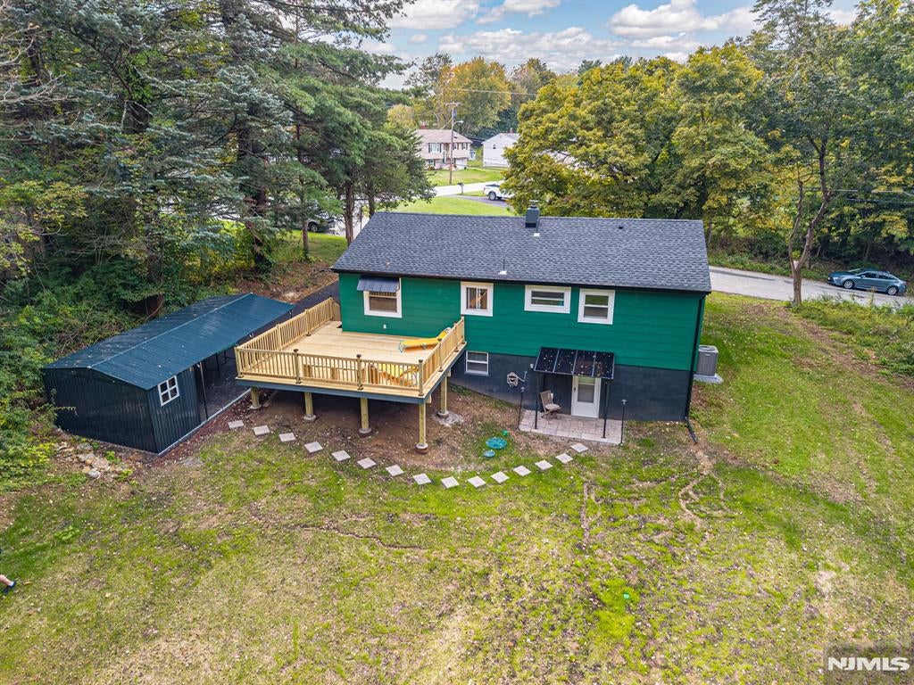 7 Fox Hill Drive