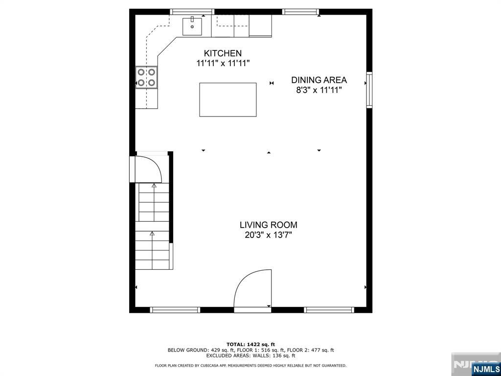 Main image without alt text