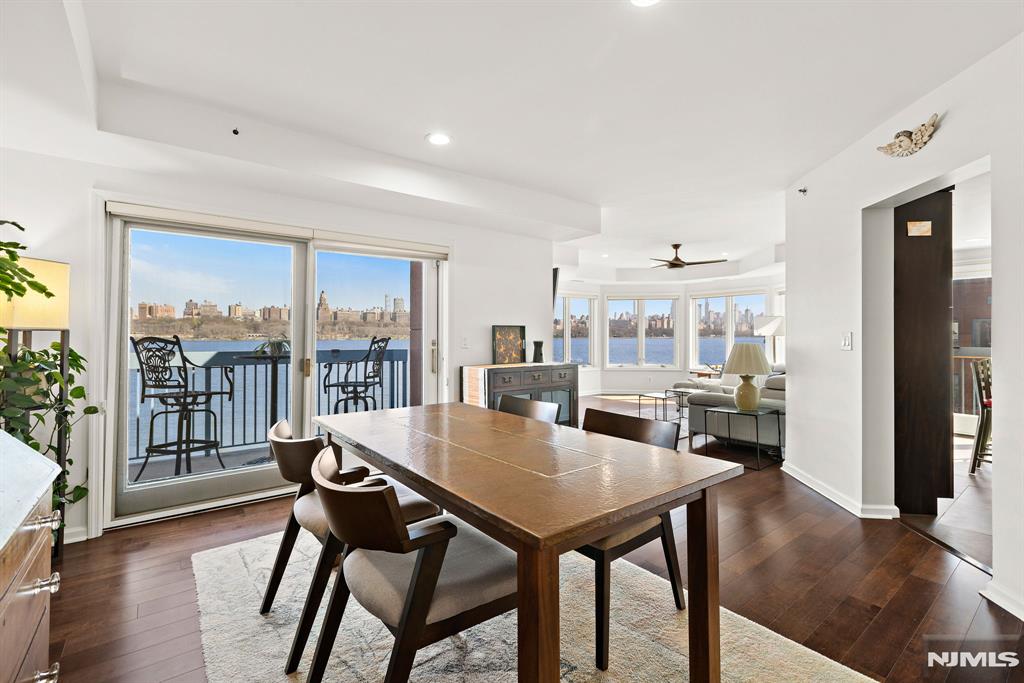 404 Jefferson Court PH4