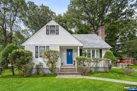 160 Spring Valley Road Park Ridge NJ 07656