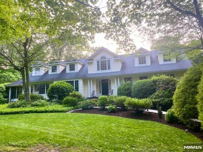 Property for Sale at 36 Wildwood Road, Woodcliff Lake, New Jersey - Bedrooms: 4 
Bathrooms: 3.5 
Rooms: 14  - $1,350,000